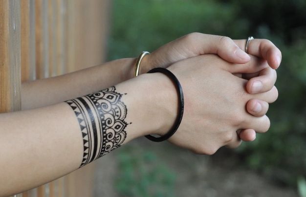 Lace and Ornamental Bands