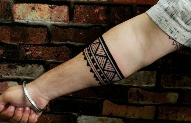 Optical Illusion Bands